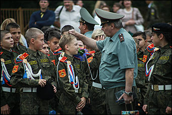 1 сентября 2017 г., Барнаул. Екатерина Смолихина   Марш сквозь слёзы: как прошло 1 сентября у барнаульских кадетов