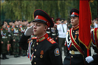 1 сентября 2017 г., Барнаул. Екатерина Смолихина   Марш сквозь слёзы: как прошло 1 сентября у барнаульских кадетов