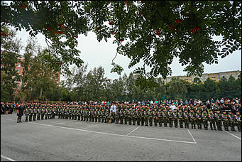 1 сентября 2017 г., Барнаул. Екатерина Смолихина   Марш сквозь слёзы: как прошло 1 сентября у барнаульских кадетов