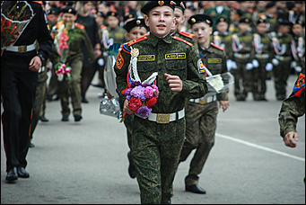 1 сентября 2017 г., Барнаул. Екатерина Смолихина   Марш сквозь слёзы: как прошло 1 сентября у барнаульских кадетов