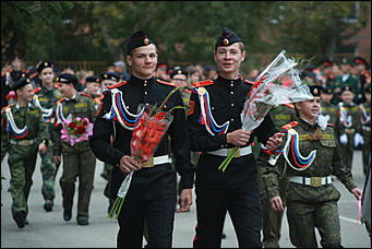 1 сентября 2017 г., Барнаул. Екатерина Смолихина   Марш сквозь слёзы: как прошло 1 сентября у барнаульских кадетов