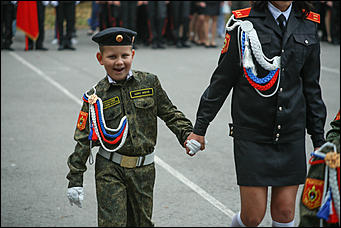 1 сентября 2017 г., Барнаул. Екатерина Смолихина   Марш сквозь слёзы: как прошло 1 сентября у барнаульских кадетов