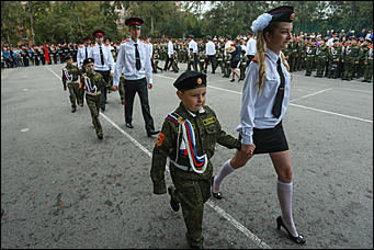 1 сентября 2017 г., Барнаул. Екатерина Смолихина   Марш сквозь слёзы: как прошло 1 сентября у барнаульских кадетов