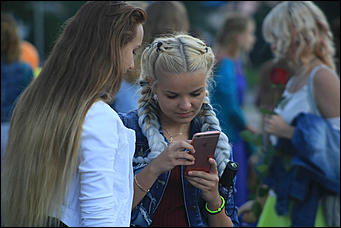 1 августа 2017 г., Барнаул. Смолихина Екатерина   Праздник красоты: десятки жительниц Барнаула приняли участие во флешмобе женственности 