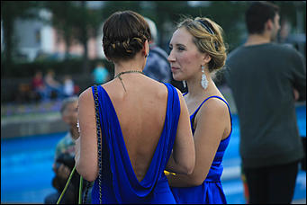 1 августа 2017 г., Барнаул. Смолихина Екатерина   Праздник красоты: десятки жительниц Барнаула приняли участие во флешмобе женственности 