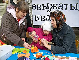 31 август 2013 г., Барнаул   35 лет Индустриальному району: цветы и рукодельники