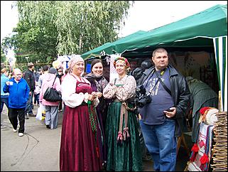 31 август 2013 г., Барнаул   35 лет Индустриальному району: цветы и рукодельники