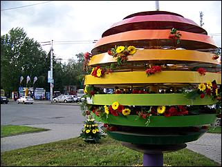 31 август 2013 г., Барнаул   35 лет Индустриальному району: цветы и рукодельники