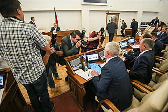 29 августа 2019 г., Барнаул   И смех и грех. Кого награждали, а кого отправляли в отставку на сессии АКЗС