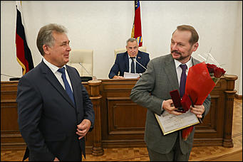 29 августа 2019 г., Барнаул   И смех и грех. Кого награждали, а кого отправляли в отставку на сессии АКЗС