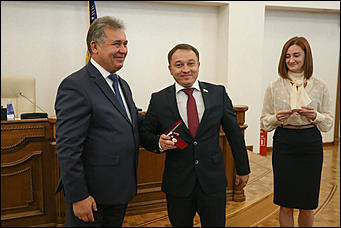 29 августа 2019 г., Барнаул   И смех и грех. Кого награждали, а кого отправляли в отставку на сессии АКЗС