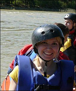 7 марта 2008 г., Барнаул   Эти женщины делают "Амик"