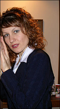 7 марта 2008 г., Барнаул   Эти женщины делают "Амик"