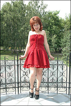 7 марта 2008 г., Барнаул   Эти женщины делают "Амик"