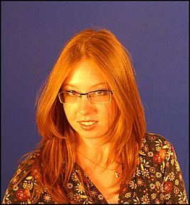 7 марта 2008 г., Барнаул   Эти женщины делают "Амик"