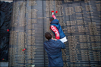 10 май 2016 г., Барнаул  © Амител Вячеслав Мельников   Прогулка по улицам Барнаула в День Победы. Фоторепортаж