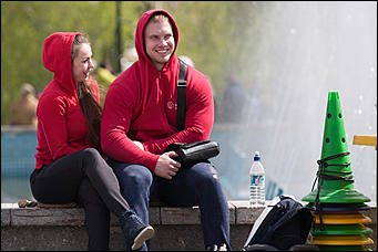 10 май 2016 г., Барнаул  © Амител Вячеслав Мельников   Прогулка по улицам Барнаула в День Победы. Фоторепортаж