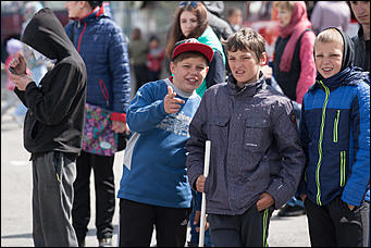 10 май 2016 г., Барнаул  © Амител Вячеслав Мельников   Прогулка по улицам Барнаула в День Победы. Фоторепортаж