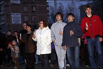 9 мая 2006 г, Барнаул   <P>Дорога памяти. Шествие в Индустриальном районе</P>