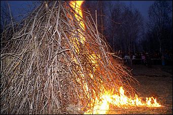 9 мая 2006 г, Барнаул   <P>Дорога памяти. Шествие в Индустриальном районе</P>