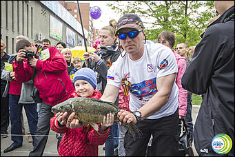 9 мая 2014 г., Барнаул   День Великой Победы с Радио МИР Барнаул (90,2 FM)