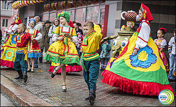 9 мая 2014 г., Барнаул   День Великой Победы с Радио МИР Барнаул (90,2 FM)