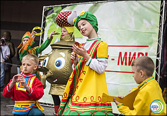 9 мая 2014 г., Барнаул   День Великой Победы с Радио МИР Барнаул (90,2 FM)