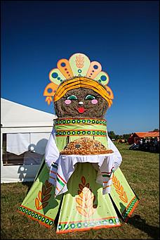 16-17 июля 2015 г., Барнаул   Фотофакты. Автоцентр АНТ - официальный дилер Hyundai стал участником агрофорума "День сибирского поля-2015