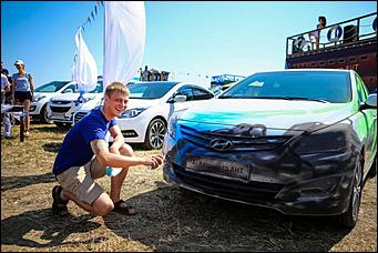 16-17 июля 2015 г., Барнаул   Фотофакты. Автоцентр АНТ - официальный дилер Hyundai стал участником агрофорума "День сибирского поля-2015