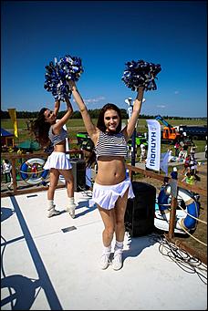 16-17 июля 2015 г., Барнаул   Фотофакты. Автоцентр АНТ - официальный дилер Hyundai стал участником агрофорума "День сибирского поля-2015