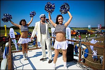 16-17 июля 2015 г., Барнаул   Фотофакты. Автоцентр АНТ - официальный дилер Hyundai стал участником агрофорума "День сибирского поля-2015