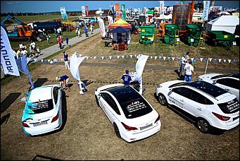 16-17 июля 2015 г., Барнаул   Фотофакты. Автоцентр АНТ - официальный дилер Hyundai стал участником агрофорума "День сибирского поля-2015