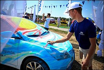 16-17 июля 2015 г., Барнаул   Фотофакты. Автоцентр АНТ - официальный дилер Hyundai стал участником агрофорума "День сибирского поля-2015