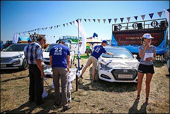 16-17 июля 2015 г., Барнаул   Фотофакты. Автоцентр АНТ - официальный дилер Hyundai стал участником агрофорума "День сибирского поля-2015