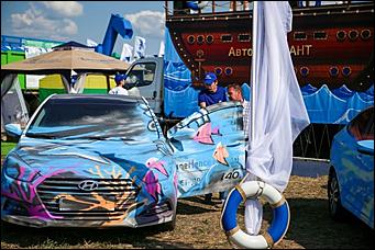 16-17 июля 2015 г., Барнаул   Фотофакты. Автоцентр АНТ - официальный дилер Hyundai стал участником агрофорума "День сибирского поля-2015