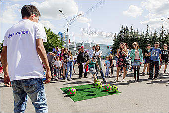 12 июня 2019 года   Как прошел один из самых масштабных автомобильных праздников в подарок горожанам на День России