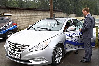 20 августа 2011 г.,Барнаул   Дилерский центр Hyundai- Автоцентр АНТ посетил конноспортивные соревнования на Кубок Губернатора края-2011