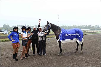 20 августа 2011 г.,Барнаул   Дилерский центр Hyundai- Автоцентр АНТ посетил конноспортивные соревнования на Кубок Губернатора края-2011