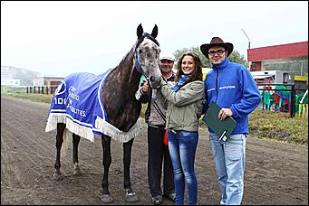 20 августа 2011 г.,Барнаул   Дилерский центр Hyundai- Автоцентр АНТ посетил конноспортивные соревнования на Кубок Губернатора края-2011