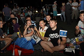    Автоцентр АНТ - официальный дилер Hyundai организовал прямую трансляцию футбольного матча между сборными России и Польши в ночь 12 июня на 13 июня 2012г.