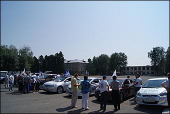 13 июля 2012г. Алтайский край   Автоцентра АНТ, официальный дилера Hyundai провели Автопробег по городам и селам в Алтайском крае 