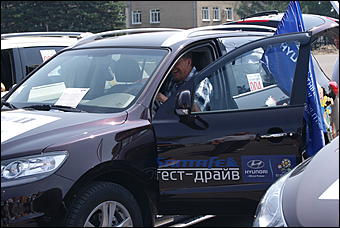 13 июля 2012г. Алтайский край   Автоцентра АНТ, официальный дилера Hyundai провели Автопробег по городам и селам в Алтайском крае 