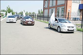 13 июля 2012г. Алтайский край   Автоцентра АНТ, официальный дилера Hyundai провели Автопробег по городам и селам в Алтайском крае 