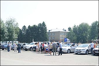 13 июля 2012г. Алтайский край   Автоцентра АНТ, официальный дилера Hyundai провели Автопробег по городам и селам в Алтайском крае 