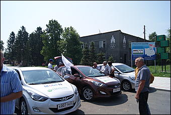 13 июля 2012г. Алтайский край   Автоцентра АНТ, официальный дилера Hyundai провели Автопробег по городам и селам в Алтайском крае 