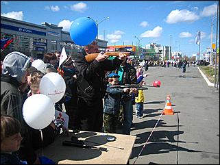 09 мая 2010 г., Барнаул   День Победы с Автоцентром АНТ- официальный дилер Hyundai и Mitsubishi