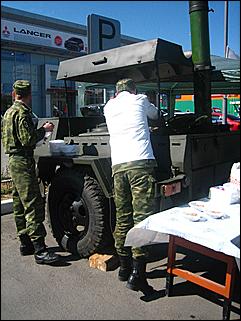 09 мая 2010 г., Барнаул   День Победы с Автоцентром АНТ- официальный дилер Hyundai и Mitsubishi