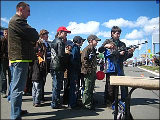 09 мая 2010 г., Барнаул   День Победы с Автоцентром АНТ- официальный дилер Hyundai и Mitsubishi