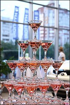 26 июля 2012 г., Барнаул   Ночной форсаж в Автоцентре АНТ- официальный дилер HYUNDAI, 26 июля с 21-00 до полуночи
