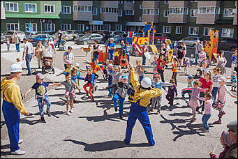 9.06.2017 Барнаул   Как в Барнауле дети построили целый микрорайон. Фоторепортаж 